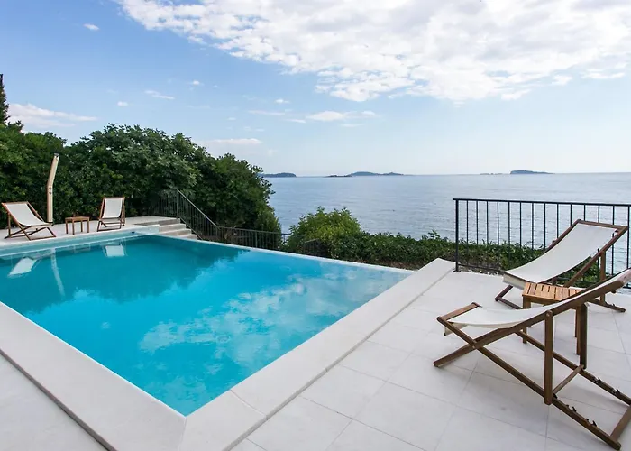 Mirjana - One Bedroom With Terrace And Side Sea View Taverna מליני