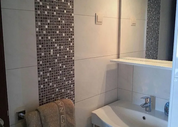 Apartament Mirjana - One Bedroom With Terrace And Side Sea View Taverna *